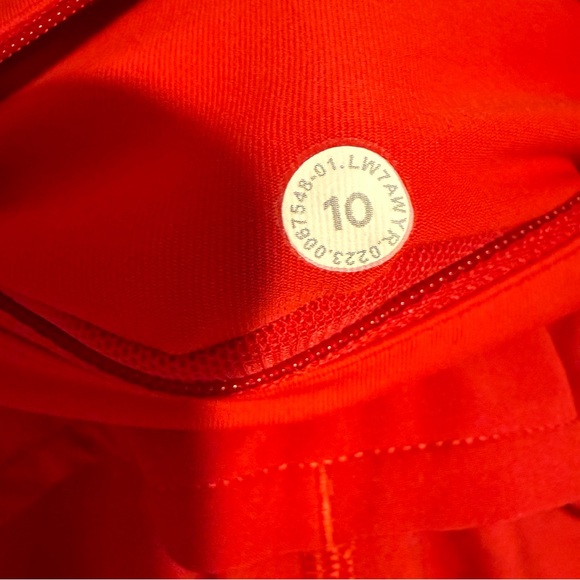 Lululemon Speed Up Low-Rise Lined Short 2.5" Red - Size 10 (NEW WITH TAG) - Picture 5 of 5